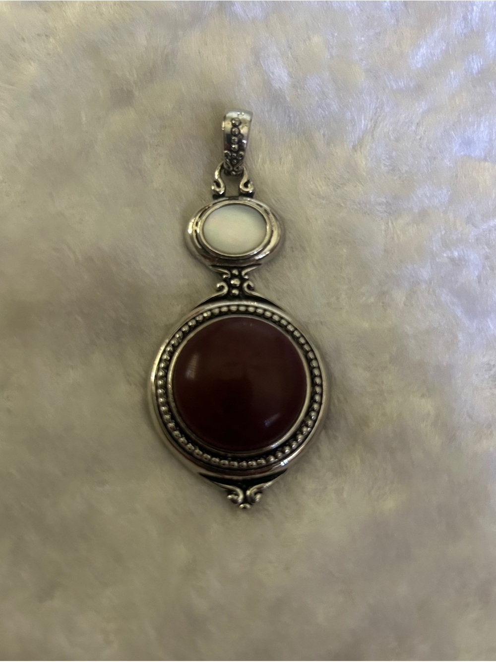 🍀Lia Sophia Silver Pendant with White and Deep Red Stone
